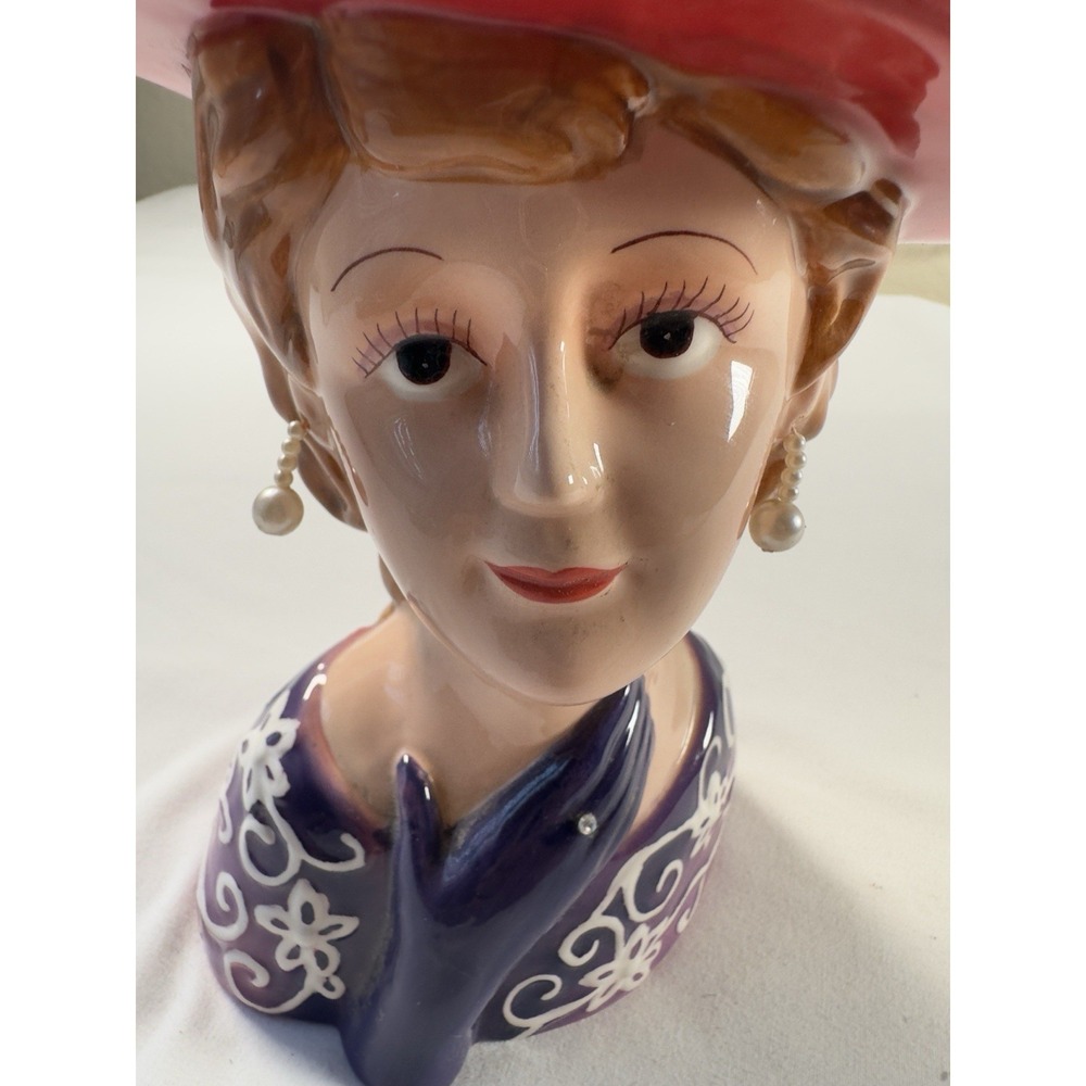 Lefton Head Vase 8 Inch Lady Porcelain Feather Hat Earrings - Picture 3 of 12